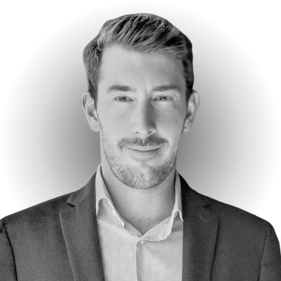 Portrait d’un planificateur financier indépendant.